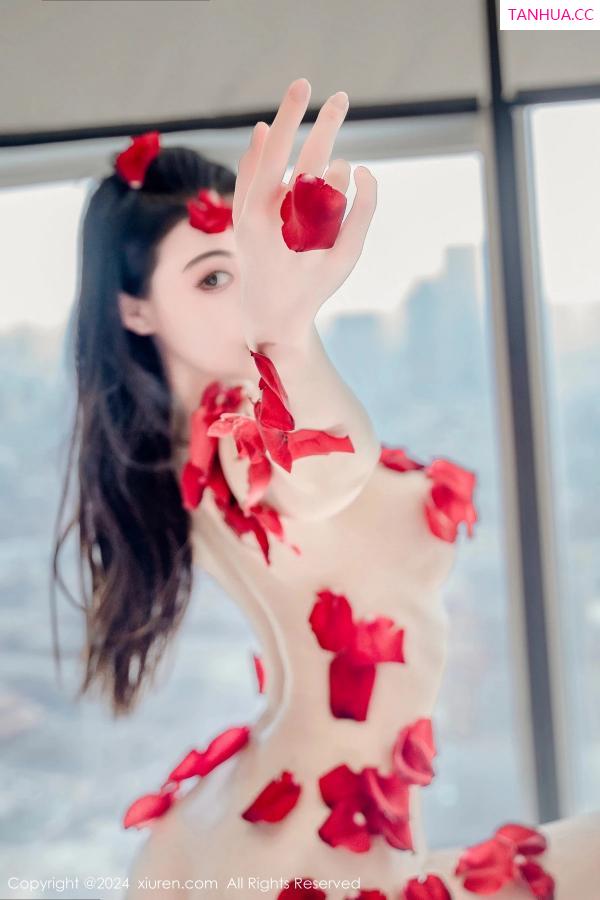   [XiuRen]高清写真图 2024.03.05 No.8175 瑜伽喵 新人美臀第37张图片